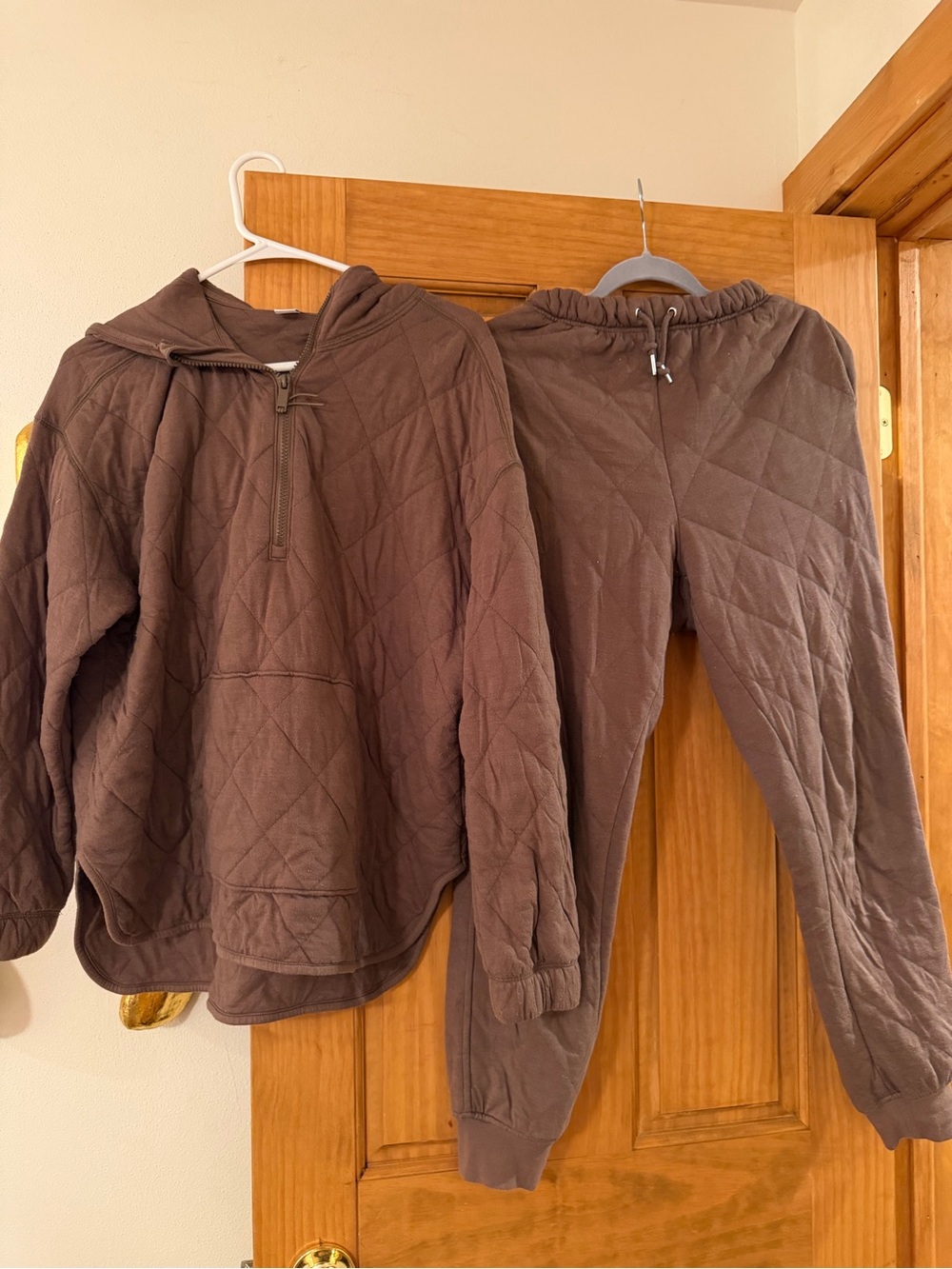 Old Navy Quilted Jogger Set - Brown